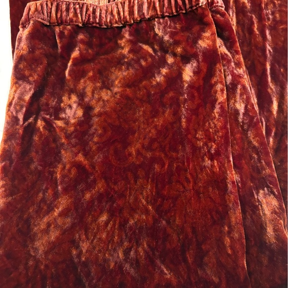 Isabella Bird Burgundy Crushed Velvet Boho Maxi Women’s Size 10 - Picture 6 of 6